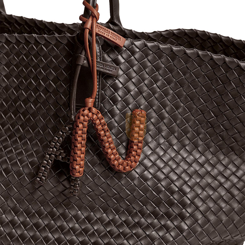 BOTTEGA VENETA LETTER N CHARM 844687V3D812628